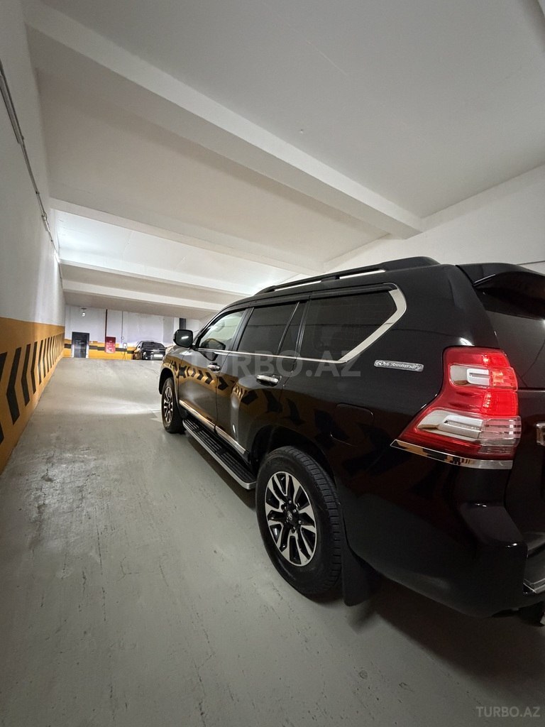 Toyota Land Cruiser Prado