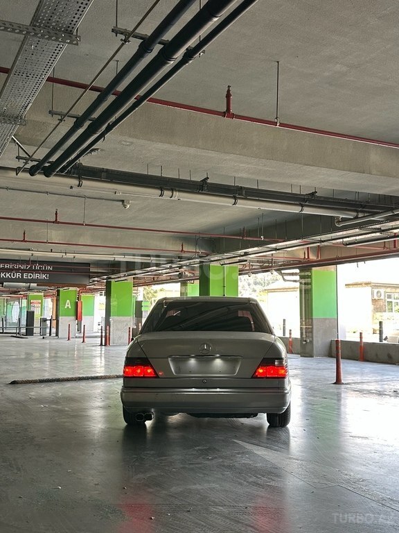 Mercedes 250 D