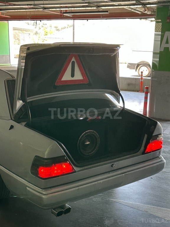 Mercedes 250 D