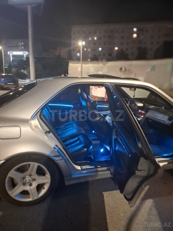 Mercedes C 240