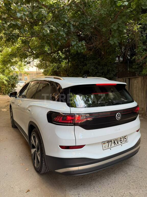 Volkswagen ID.6 Crozz