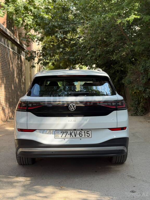 Volkswagen ID.6 Crozz