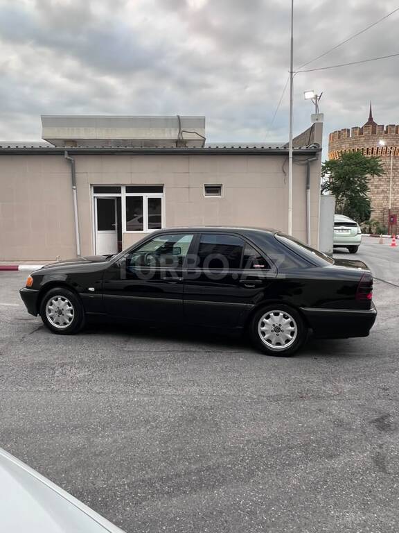 Mercedes C 220