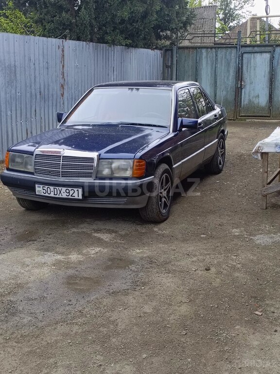 Mercedes 190