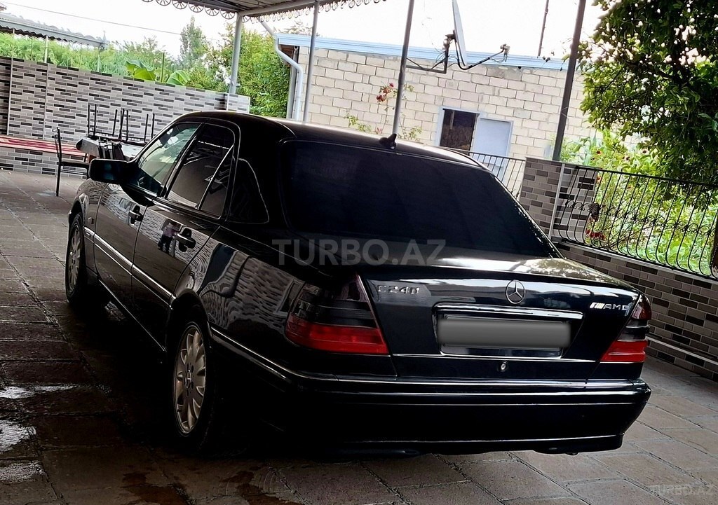 Mercedes C 240