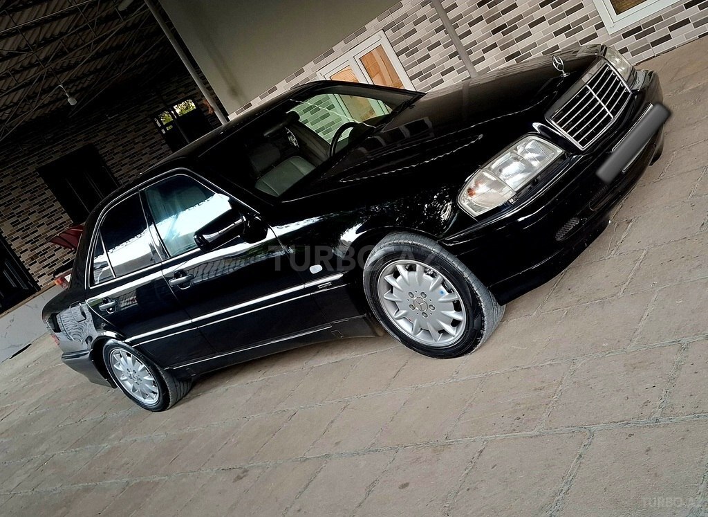 Mercedes C 240