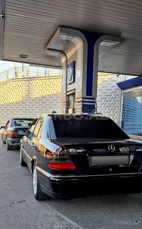 Mercedes C 240