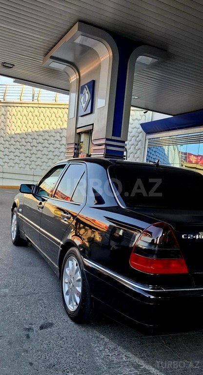 Mercedes C 240