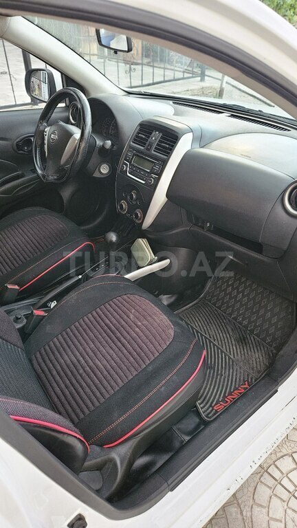 Nissan Sunny
