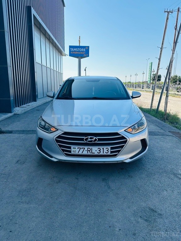 Hyundai Elantra