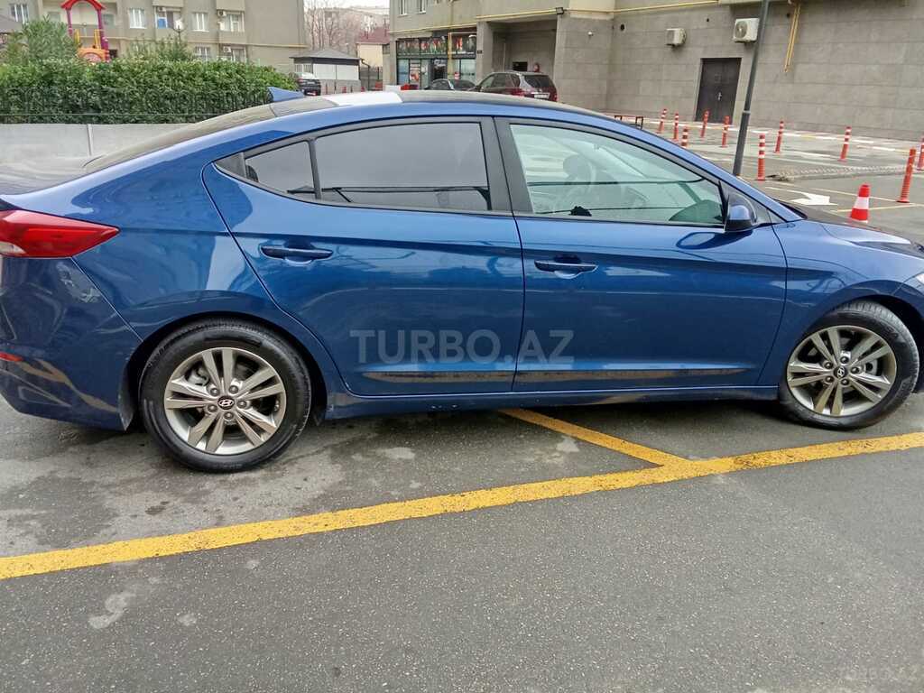 Hyundai Elantra