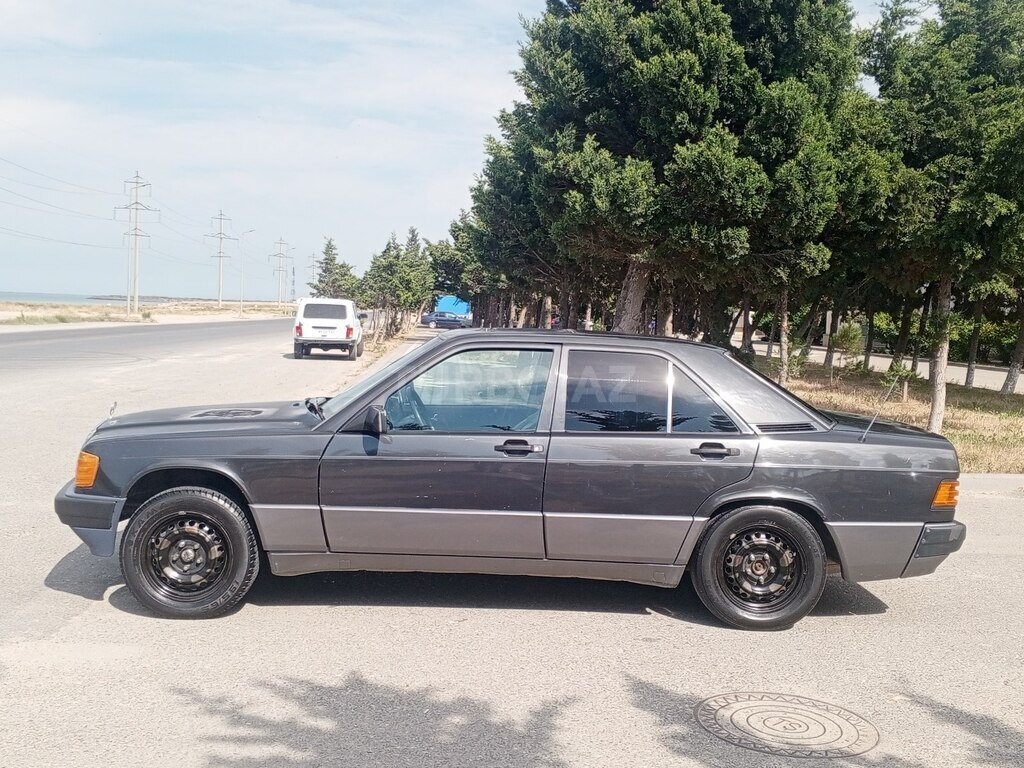 Mercedes 190
