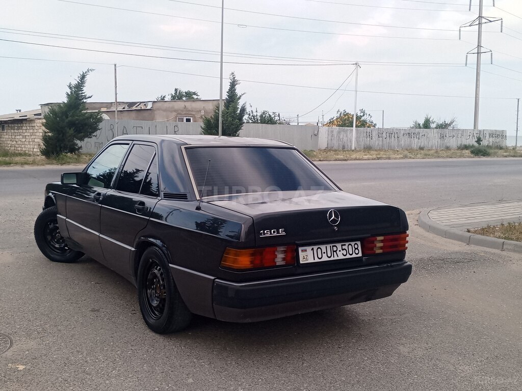 Mercedes 190