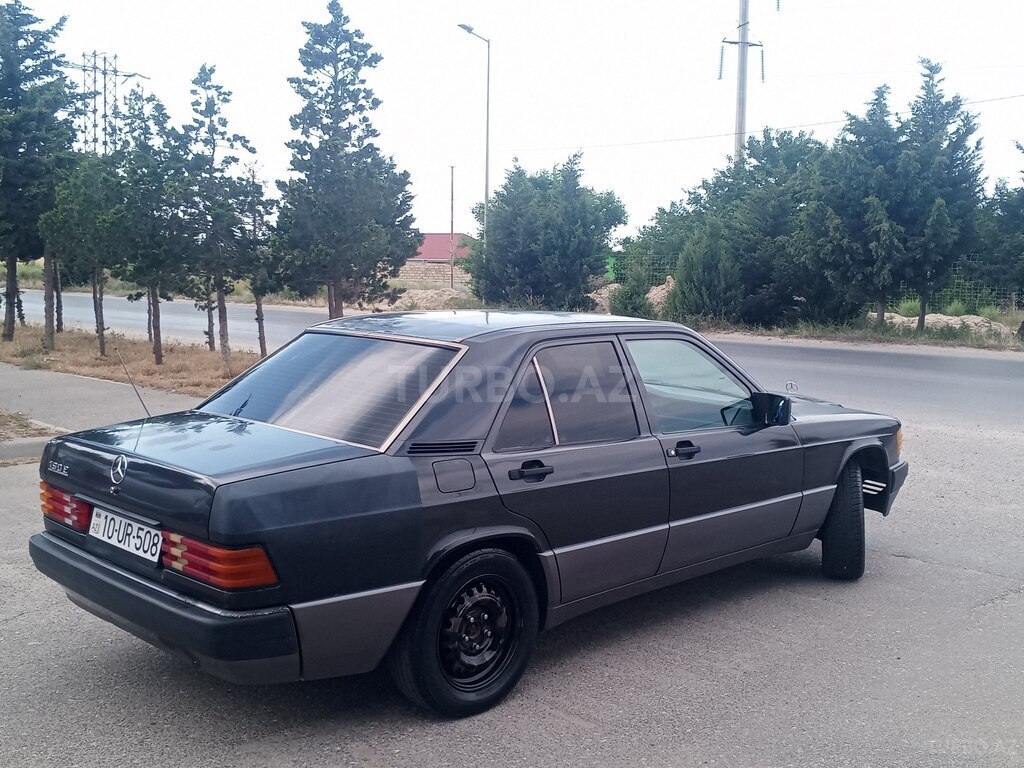 Mercedes 190