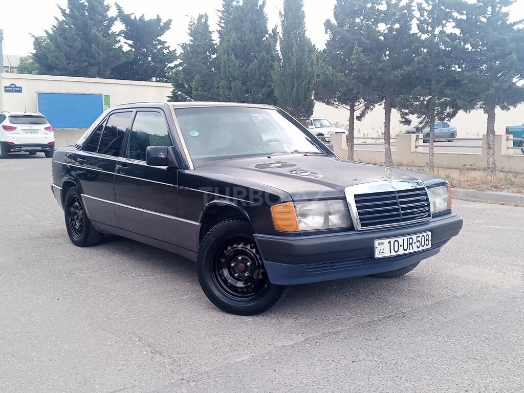 Mercedes 190