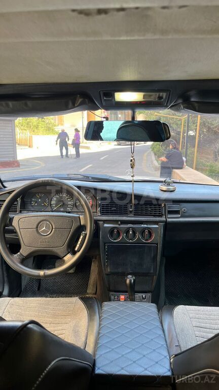 Mercedes 190