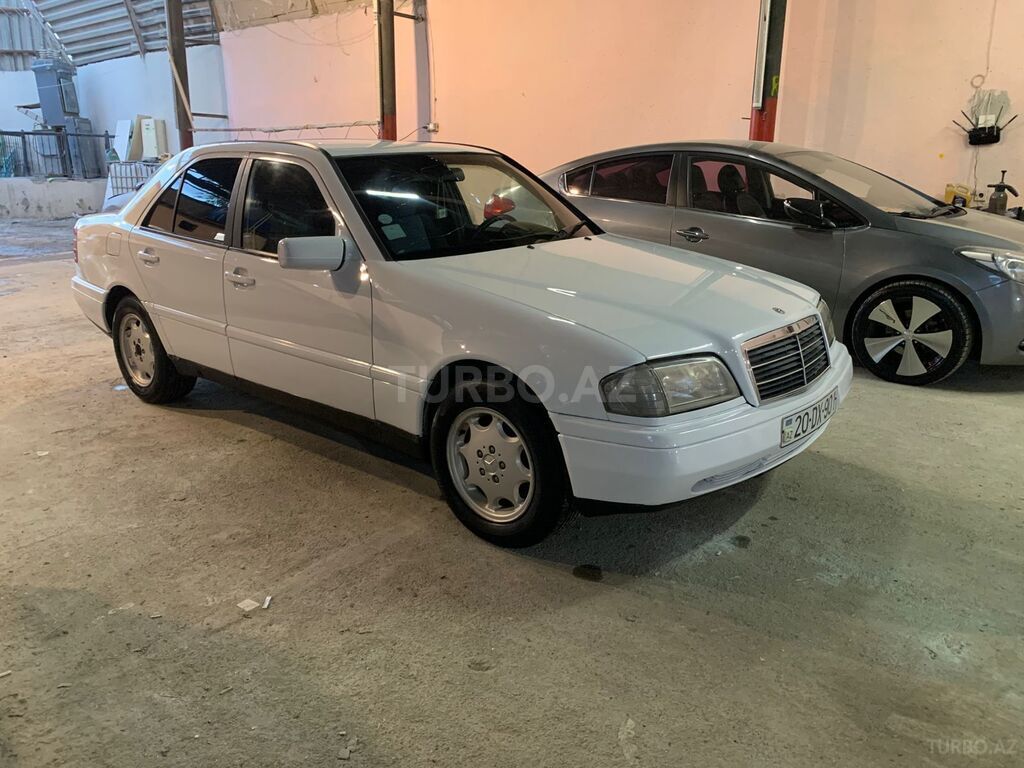 Mercedes C 180
