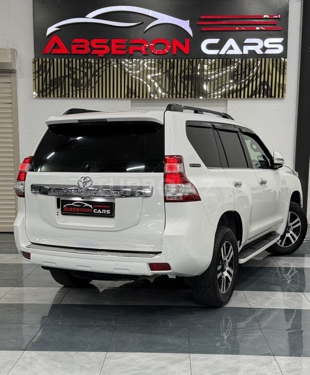 Toyota Land Cruiser Prado