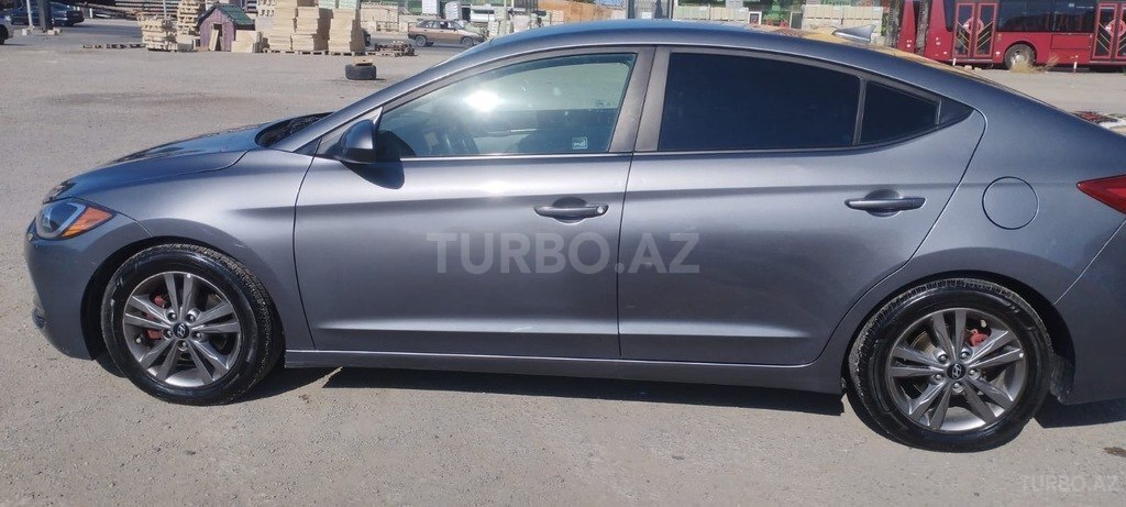 Hyundai Elantra