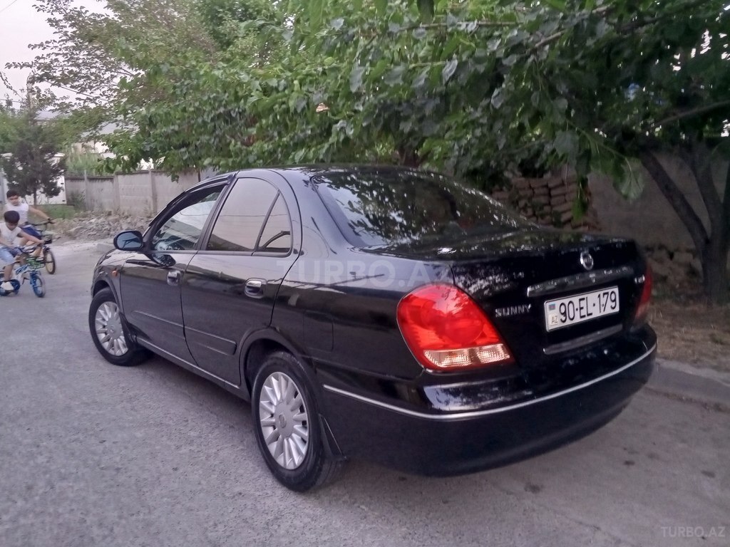 Nissan Sunny