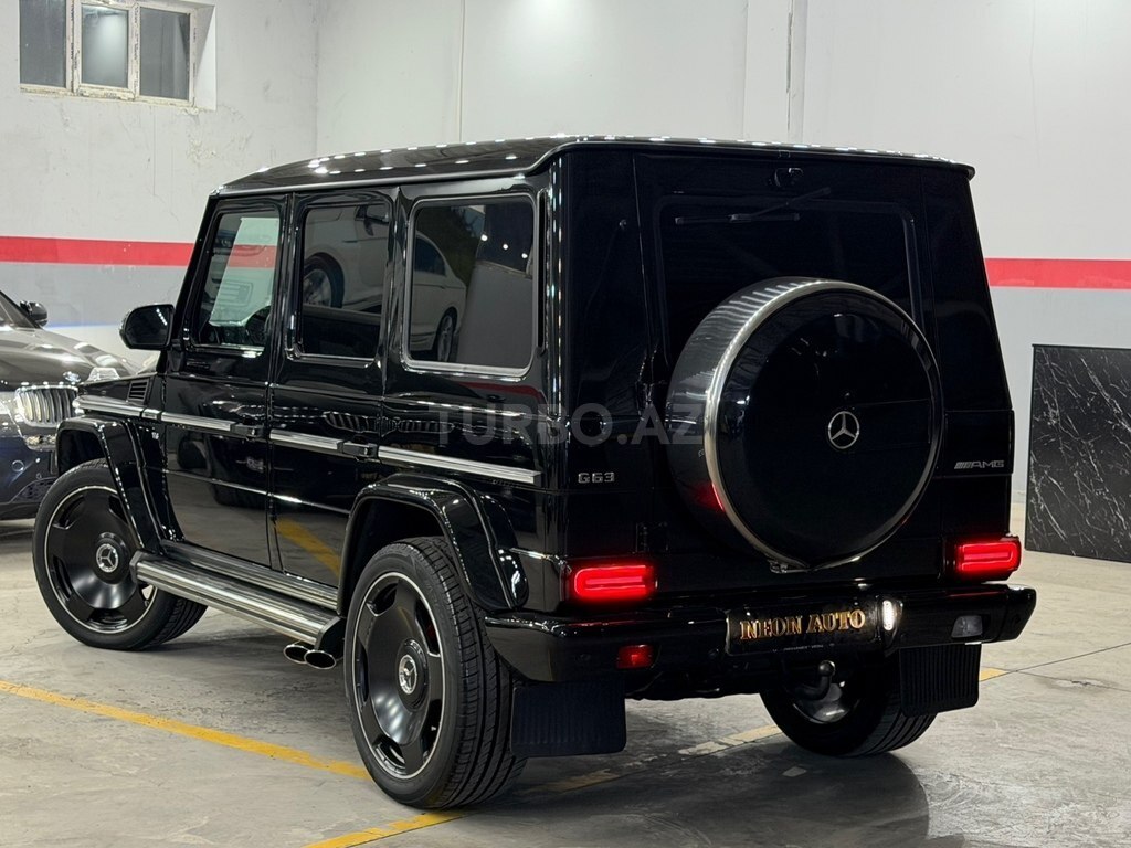 Mercedes G 500