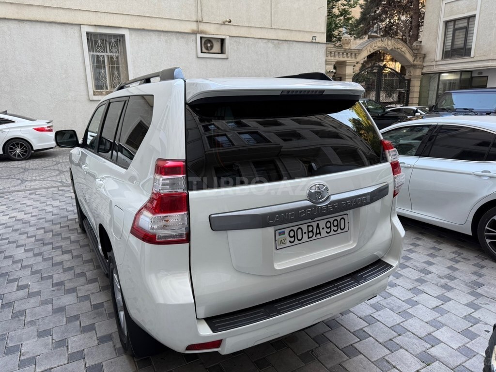 Toyota Land Cruiser Prado