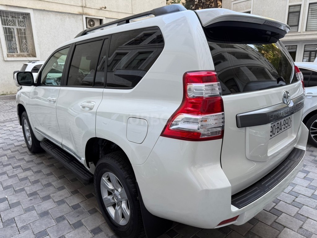 Toyota Land Cruiser Prado