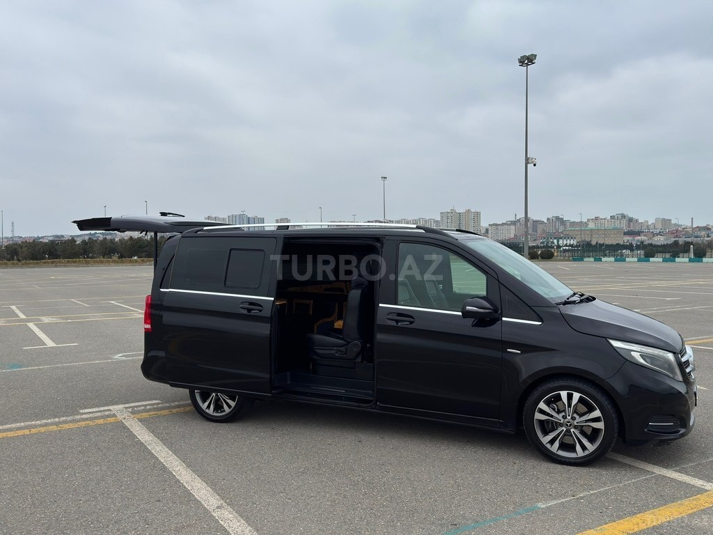 Mercedes V 250