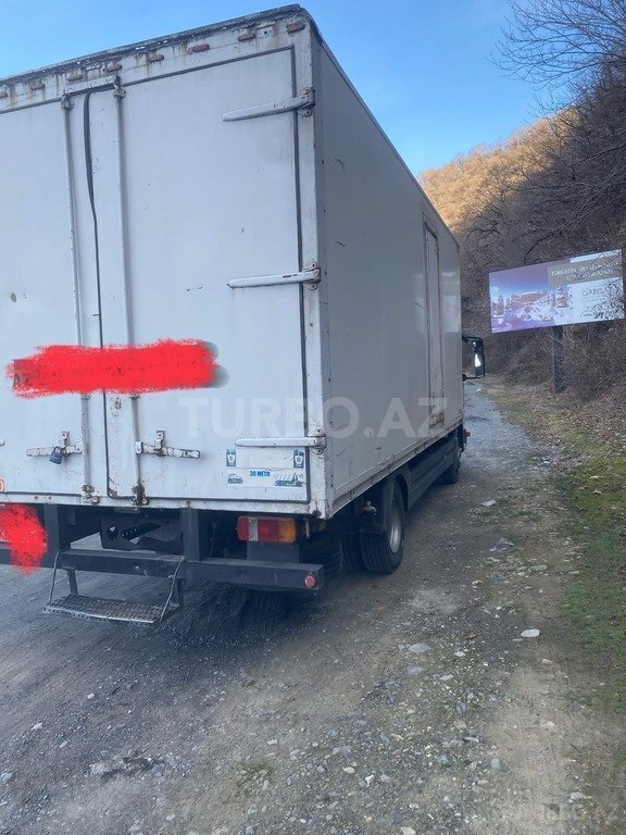 Mercedes Atego 815