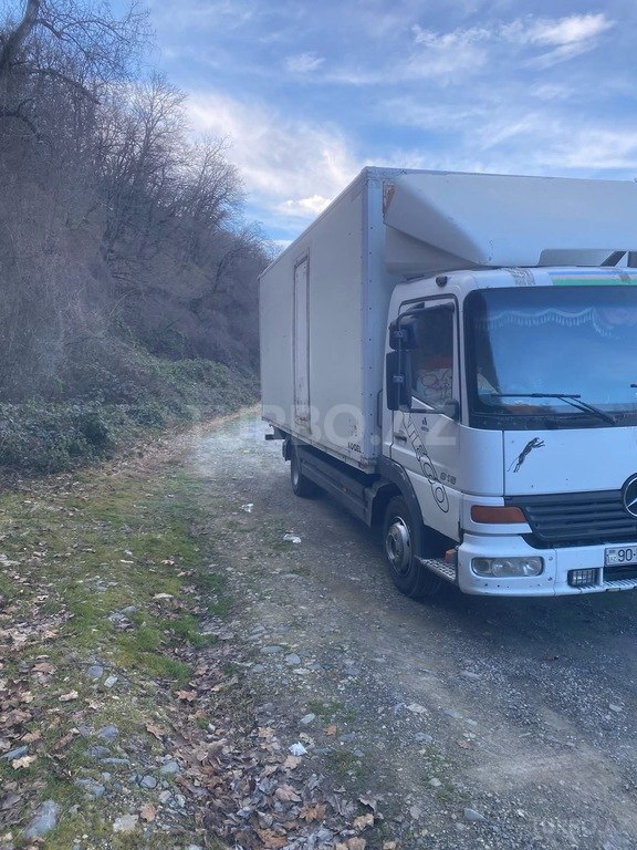 Mercedes Atego 815