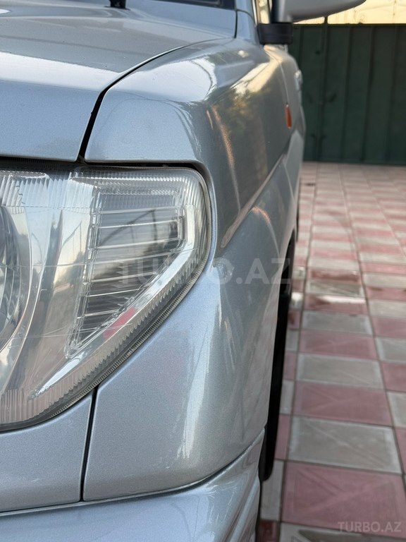 Mitsubishi Pajero io