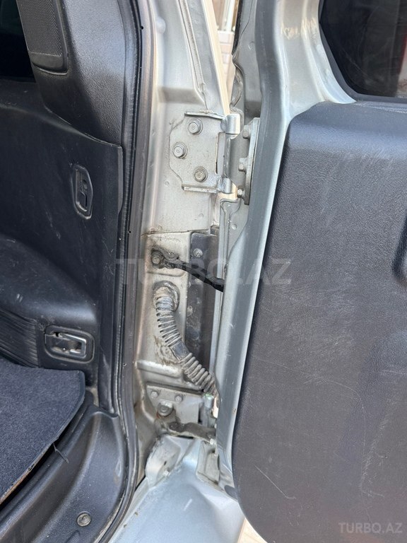 Mitsubishi Pajero io