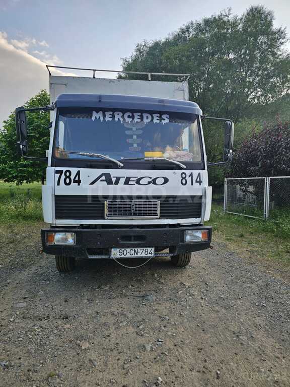 Mercedes Atego 814