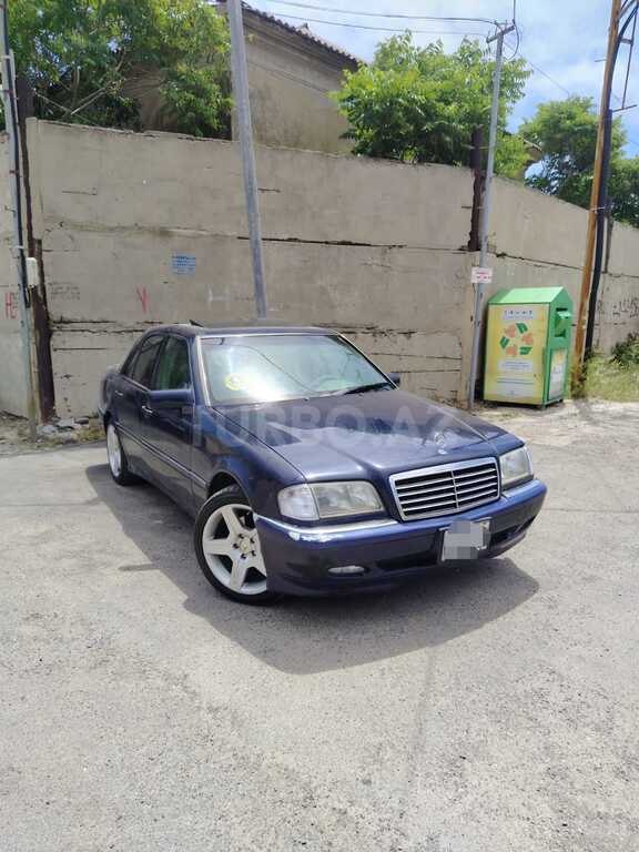 Mercedes C 230