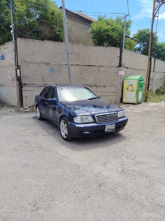 Mercedes C 230