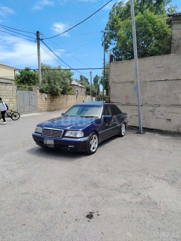 Mercedes C 230
