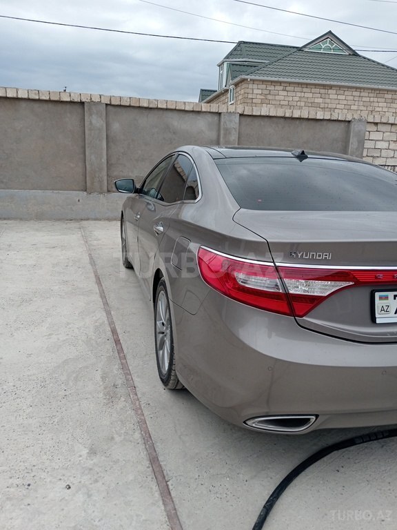 Hyundai Grandeur