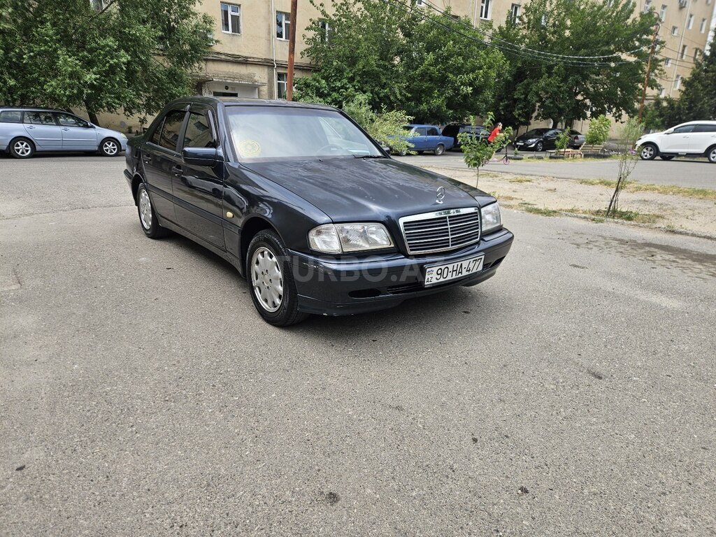 Mercedes C 180