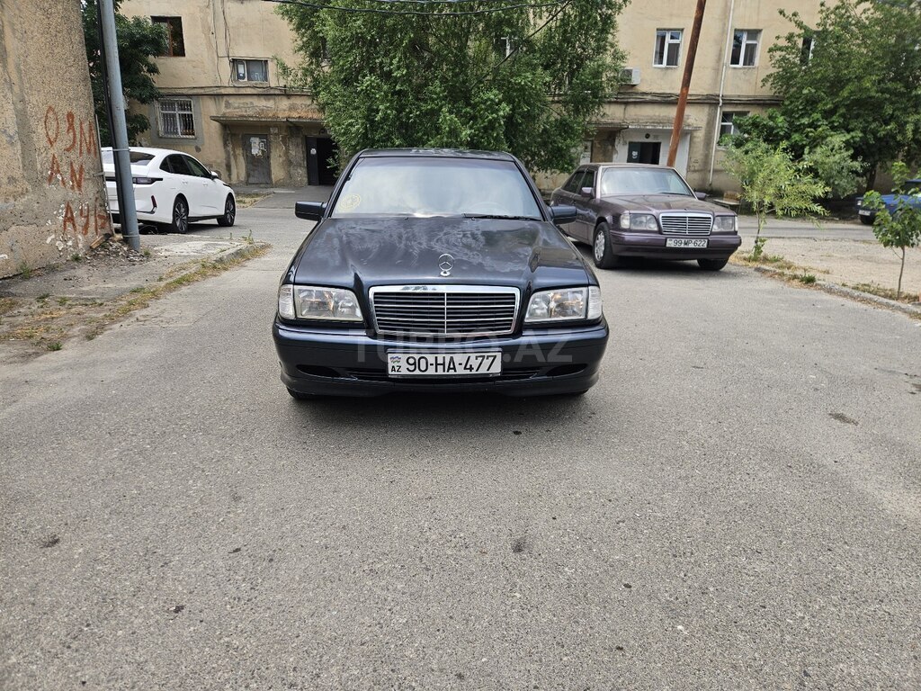 Mercedes C 180