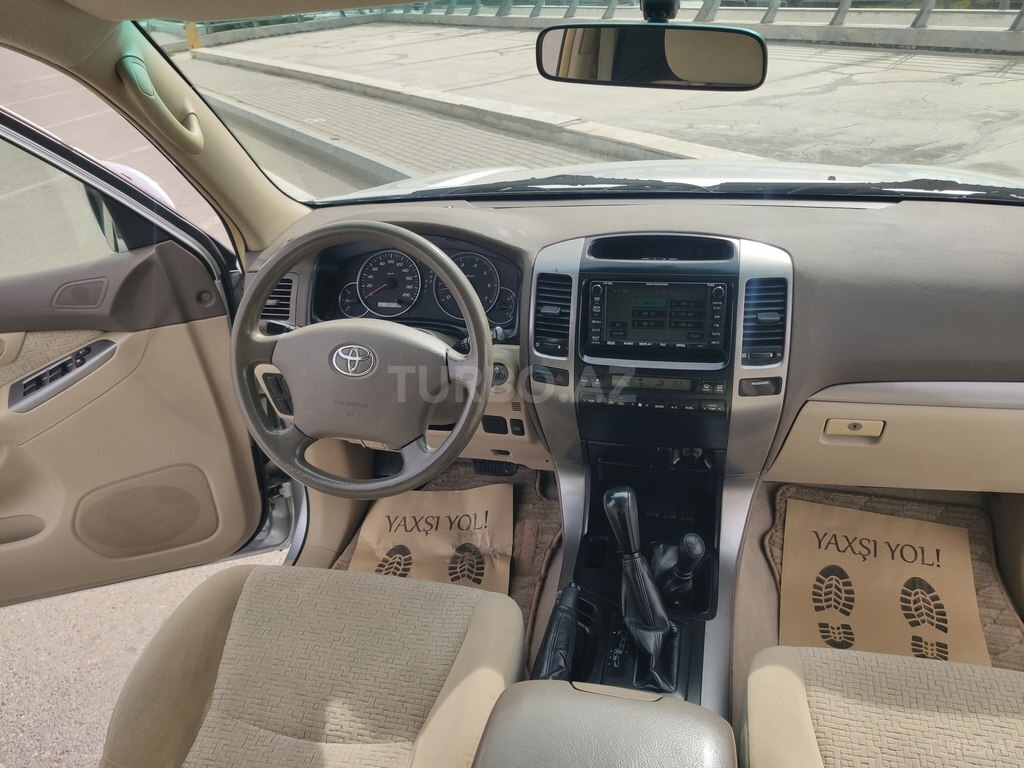 Toyota Land Cruiser Prado