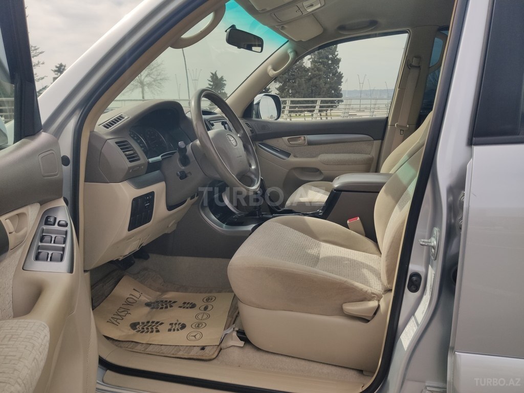 Toyota Land Cruiser Prado