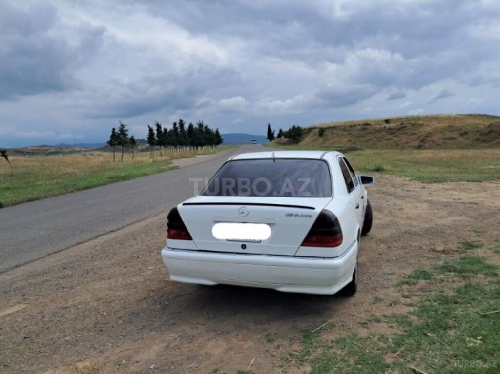Mercedes C 230