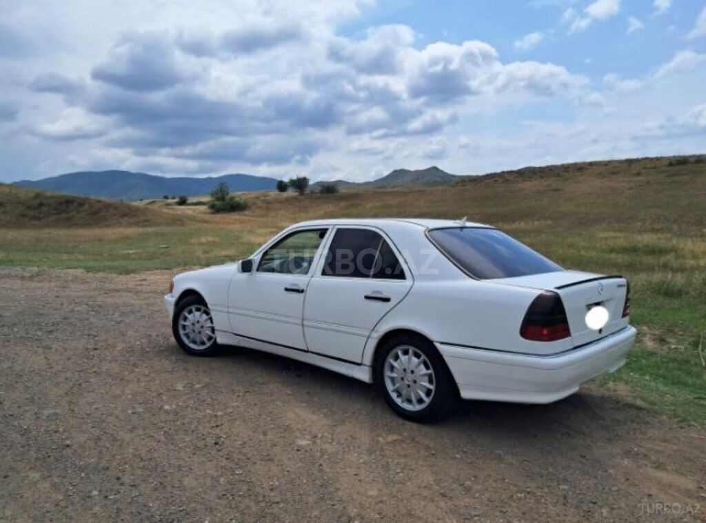Mercedes C 230