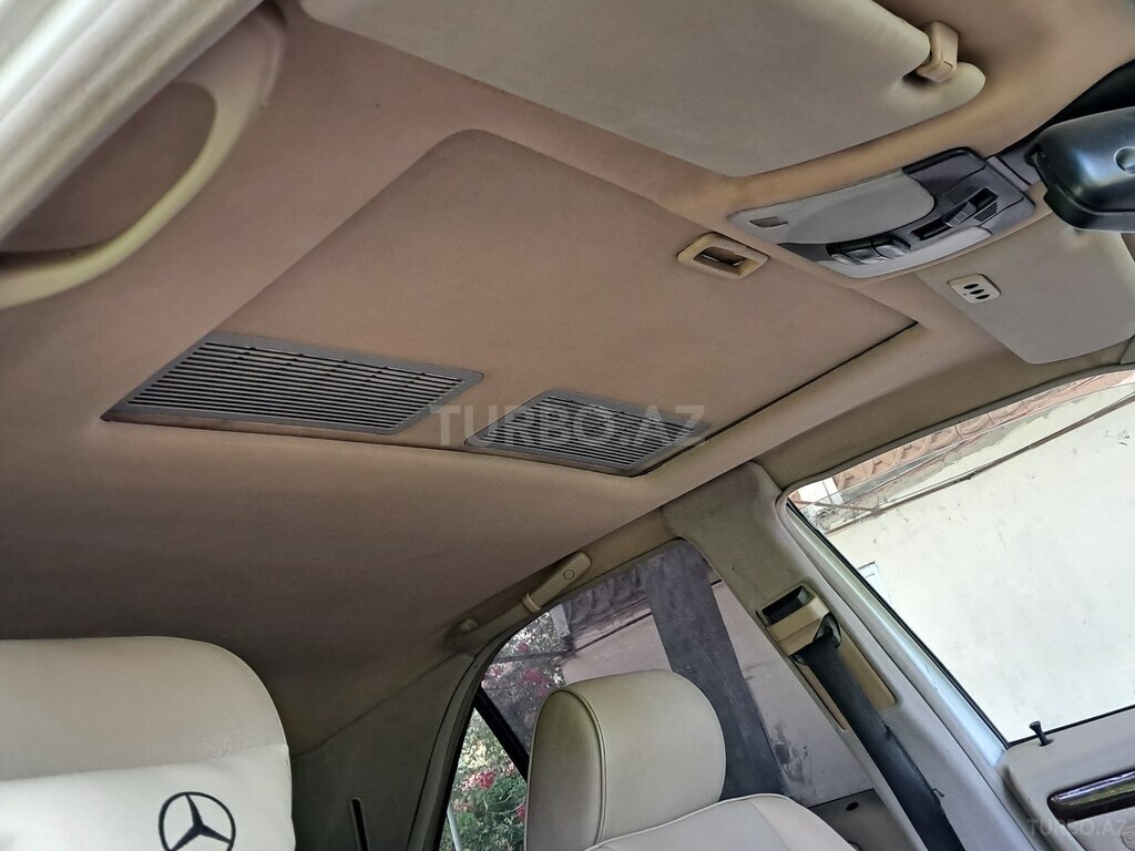 Mercedes C 230