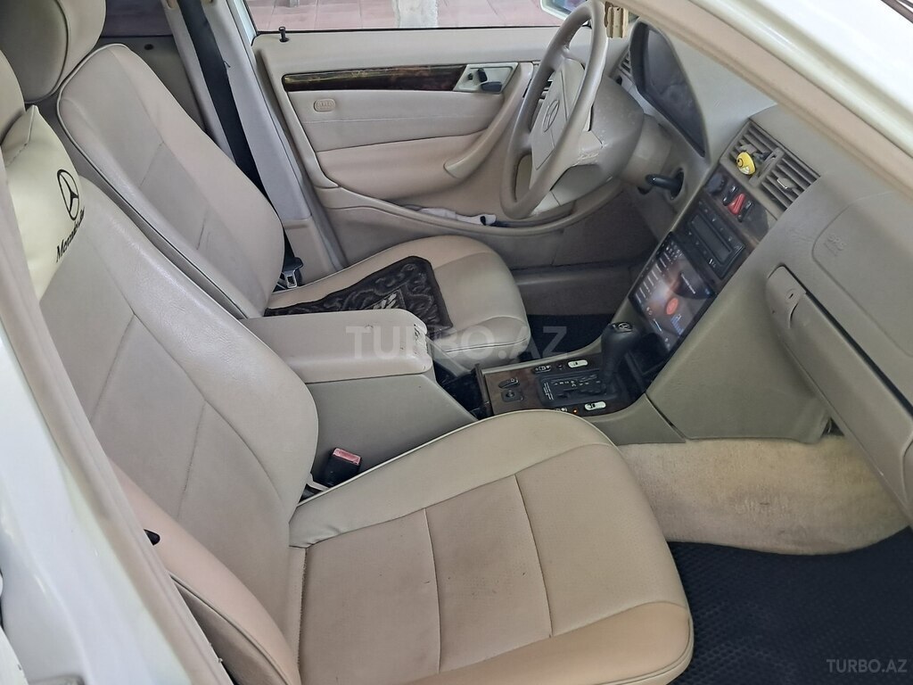 Mercedes C 230