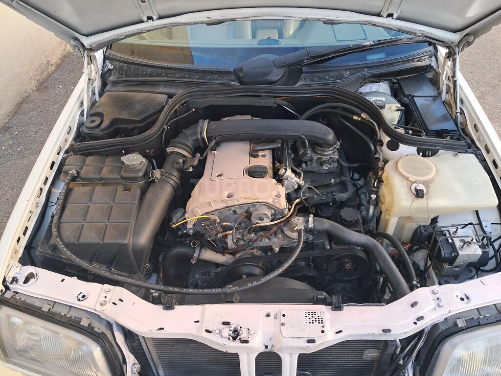 Mercedes C 230