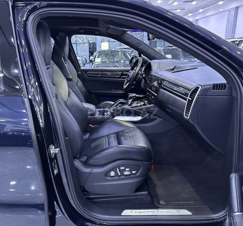 Porsche Cayenne Turbo S E-Hybrid