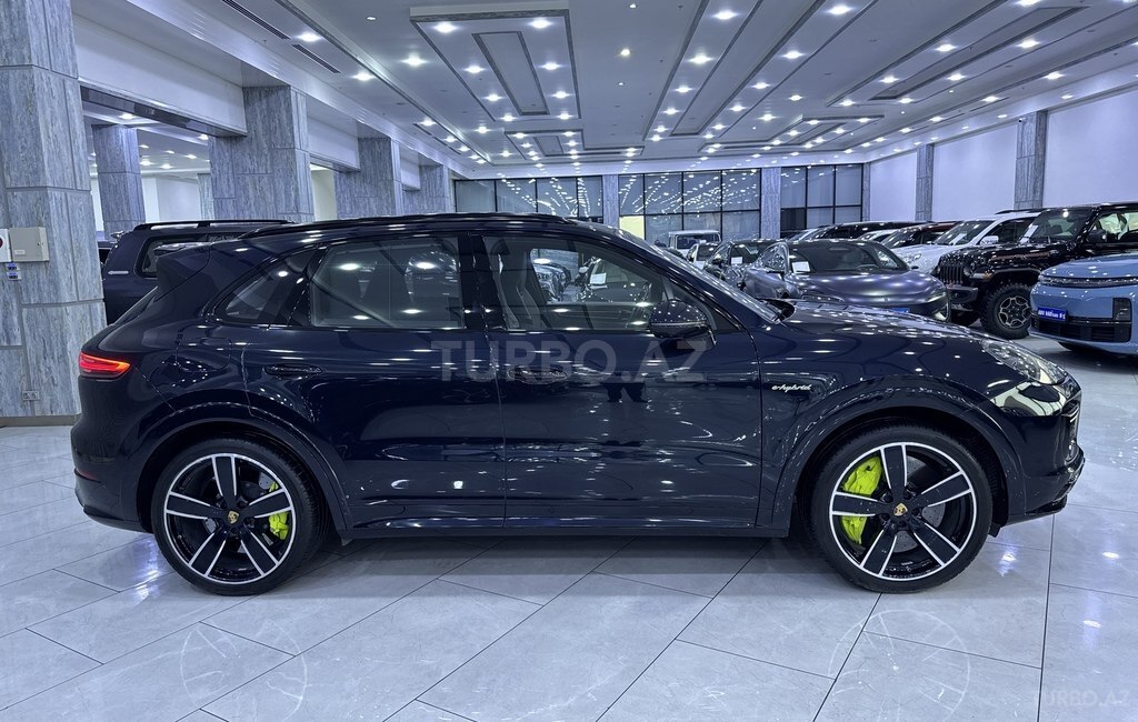 Porsche Cayenne Turbo S E-Hybrid