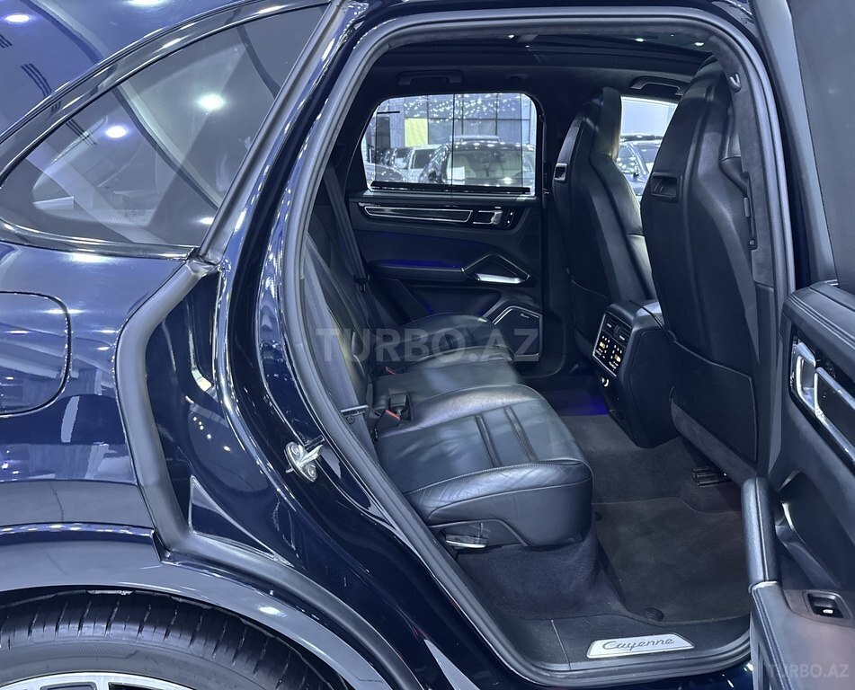 Porsche Cayenne Turbo S E-Hybrid