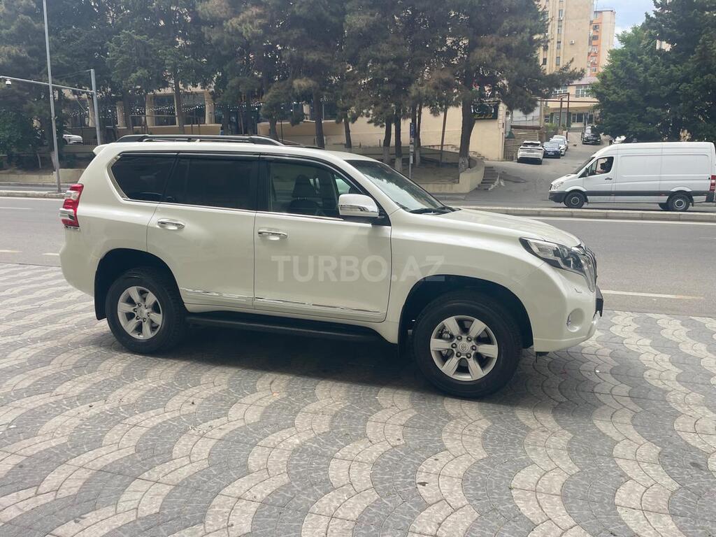 Toyota Land Cruiser Prado